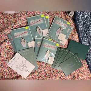 Welcome to the Team Keychain & Card Set - Sage Green